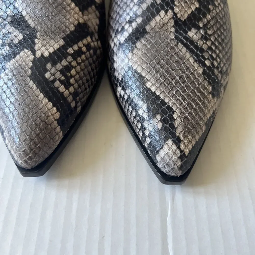 FRYE Sz 10M Gray Snake Print Kenzie Pointed Toe l Slip On Loafers Women NWOB